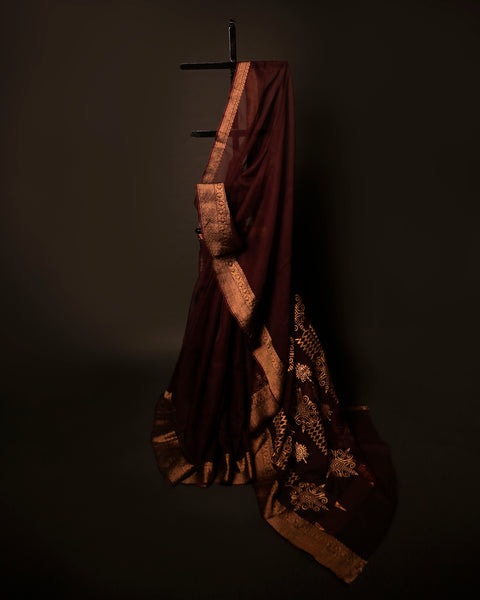 Cocoa Charm Brown Kota Cotton Zari Printed Saree, Full size 2