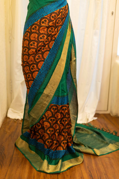 Emerald Symphony Green with Multicolor Printed Kanchipuram Silk Saree