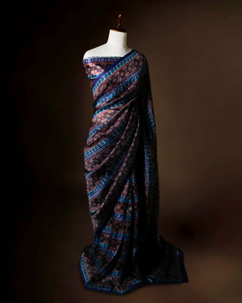 Elegant Blue & Maroon Printed Organza Saree | Premium Lightweight Designer Saree for Women – UDDUP Silk