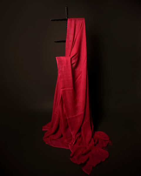 Crimson Elegance Red Textured Linen Shaded Saree