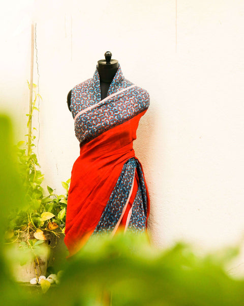 Pure Handloom Tomato Pink Linen  Saree