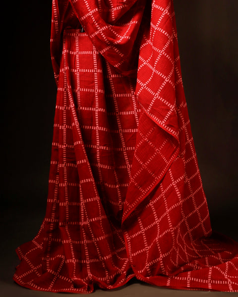 Red with white checked Kota Cotton Saree, Bottom side close up