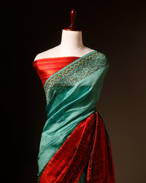 Verdant Harmony Green and Maroon Printed Pure Raw Silk Saree