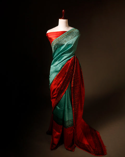 Verdant Harmony Green and Maroon Printed Pure Raw Silk Saree