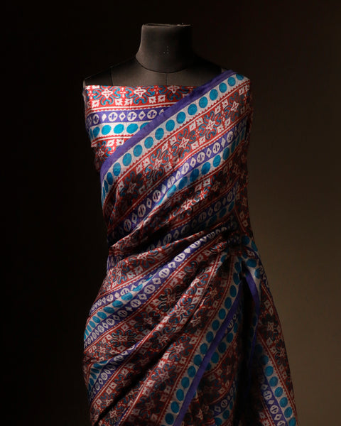 Pastel Palette Light Grey Multicolor Printed Pure Organza Silk Saree